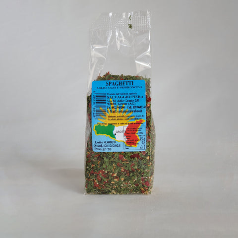 Herb Mix of Garlic, Oil and Chilli Pepper